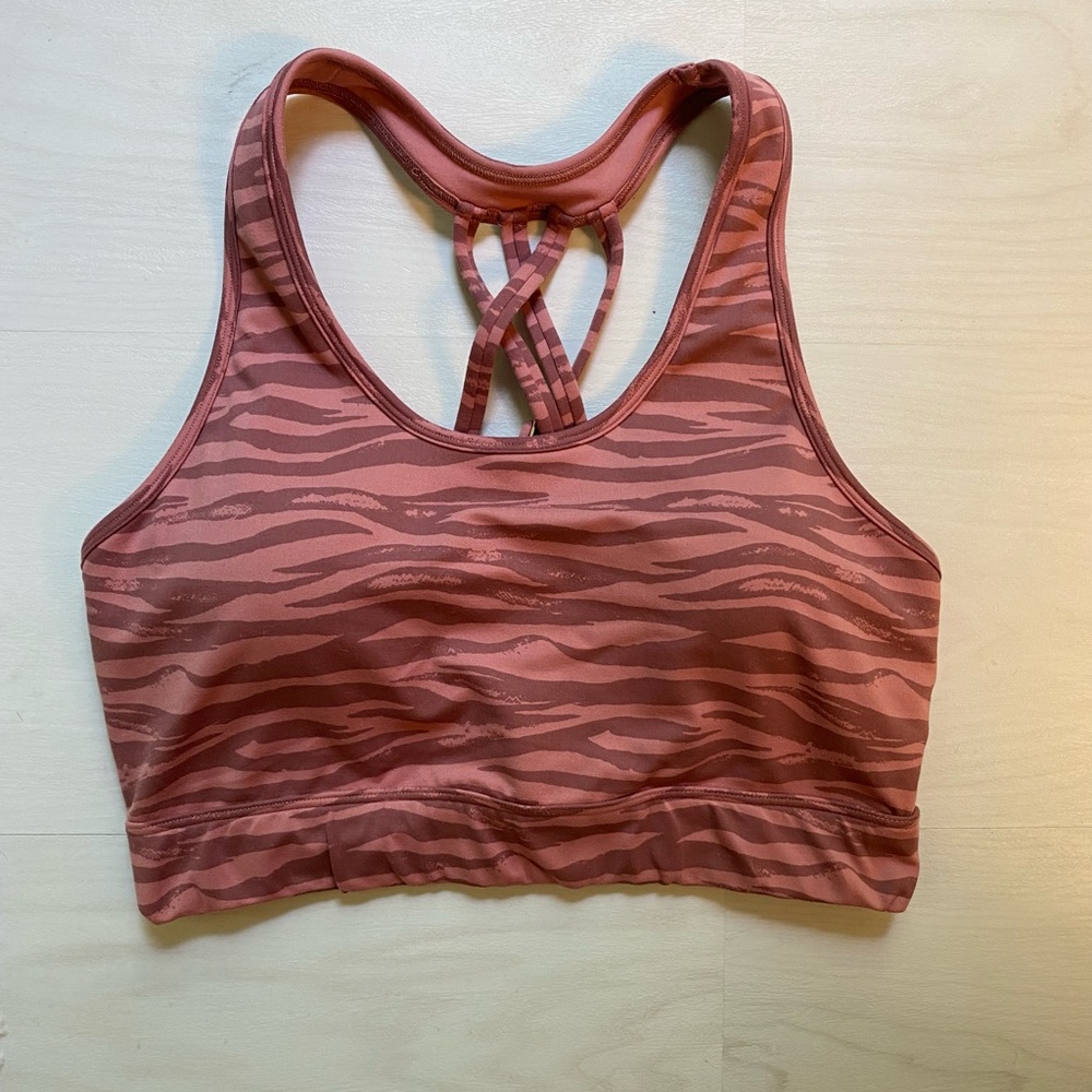 Bombshell Sportswear Set - Picture 10 of 12